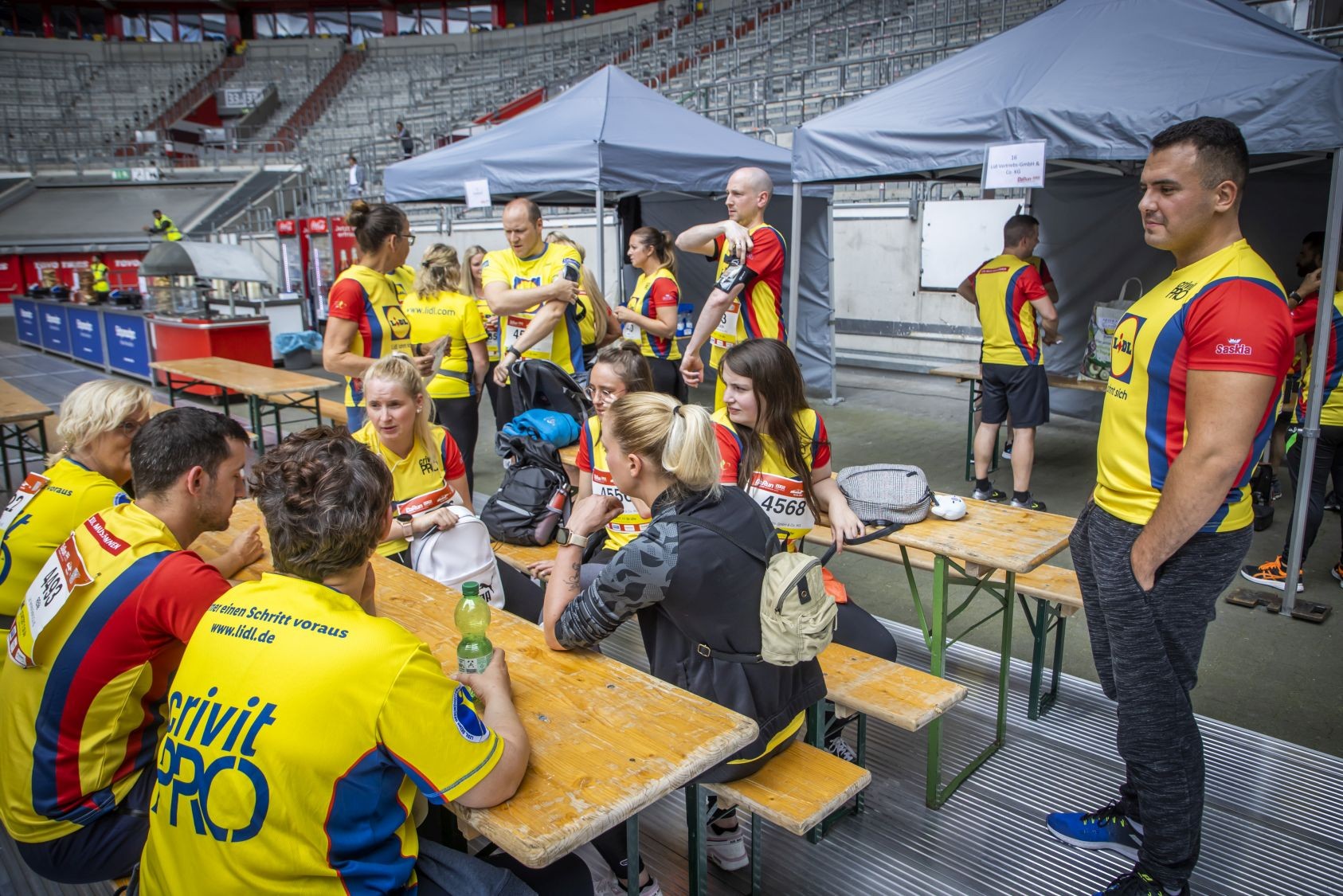 Foto zu Impressionen vom Eventgelände sowie vom Start beim B2Run Düsseldorf 