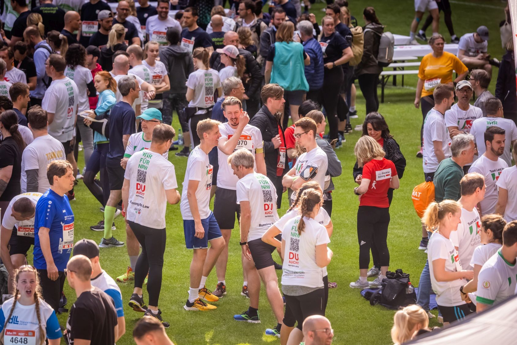 Erste Bilder und Impressionen vom B2Run Düsseldorf 2023 #gemeinsamaktiv