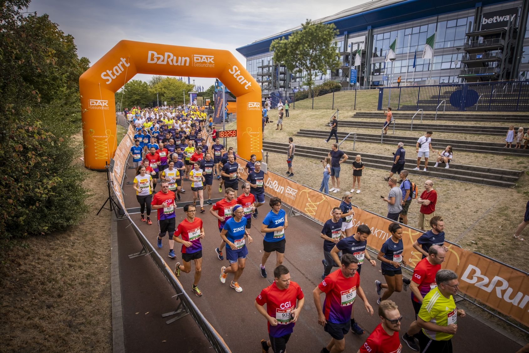 Erste Bilder und Impressionen vom B2Run Gelsenkirchen 2022 #gemeinsamaktiv