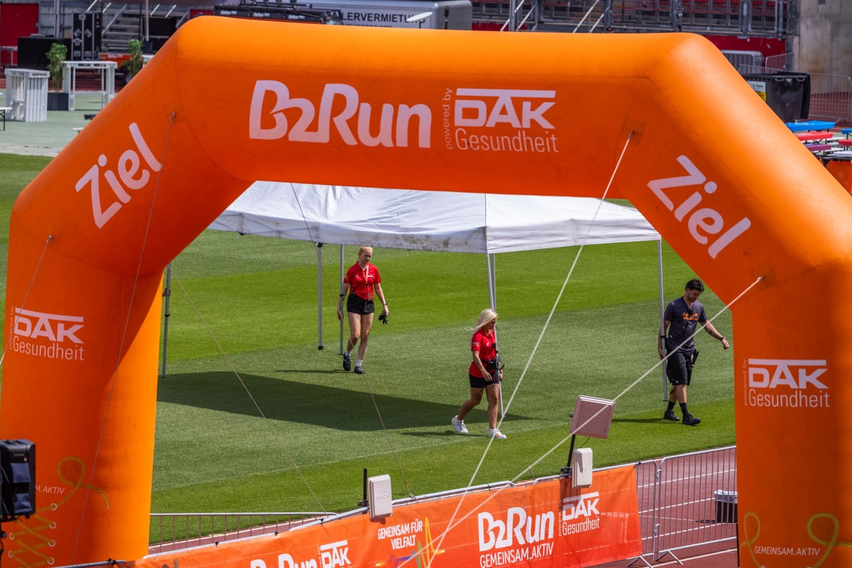 Erste Bilder & Impressionen vom B2Run Nürnberg 2024 #gemeinsamaktiv