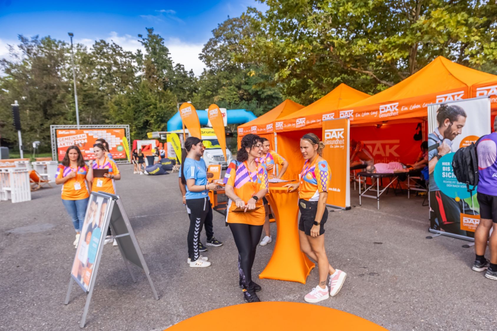 Erste Bilder & Impressionen vom B2Run Stuttgart 2024 #gemeinsamaktiv